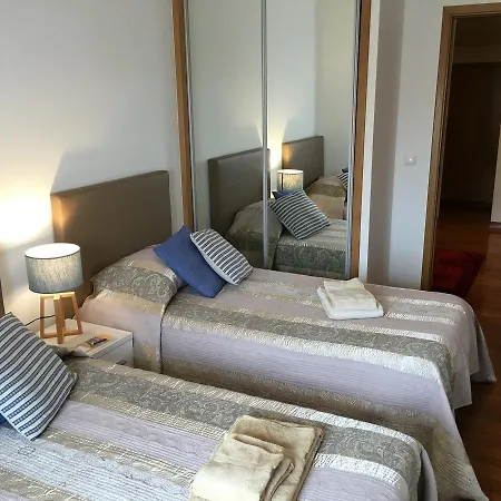 Duplex 4 Bedrooms Center Of 아파트 *